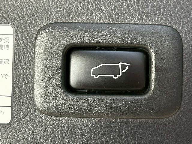 トヨタ アルファードの画像11