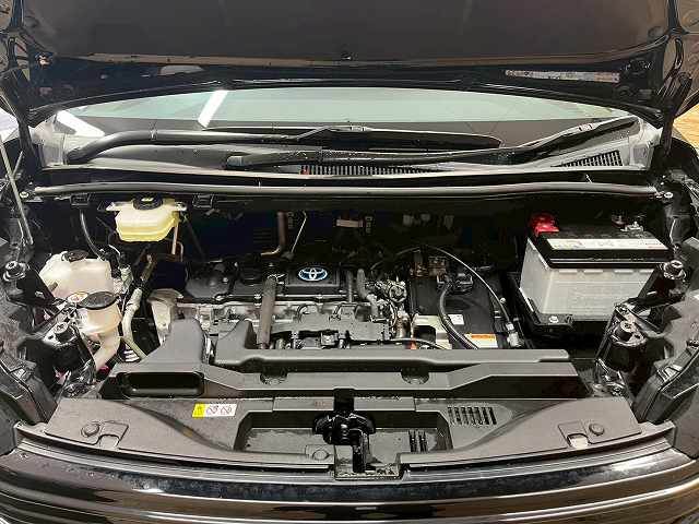 トヨタ ヴォクシーハイブリッドの画像18