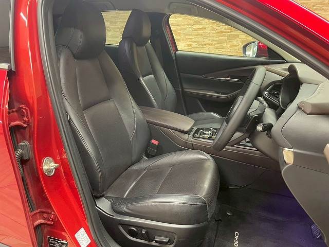 CX-30ディーゼル XD L Package 内装他