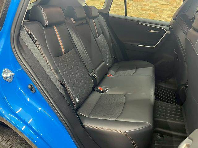 RAV4Adventure 内装他