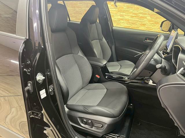 カローラクロスHYBRID Z 内装他