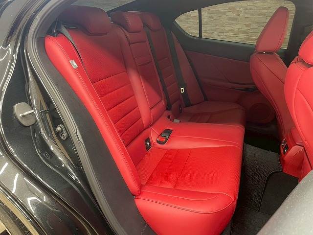 ISIS300 “F SPORT” 内装他