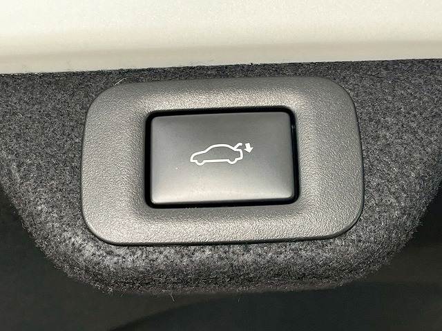 トヨタ クラウンクロスオーバーの画像9