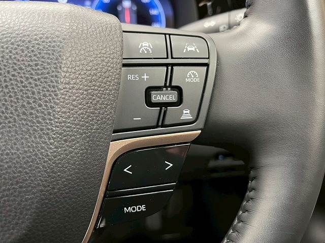 トヨタ クラウンクロスオーバーの画像10