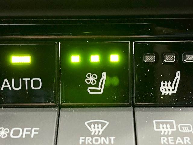 トヨタ クラウンクロスオーバーの画像12