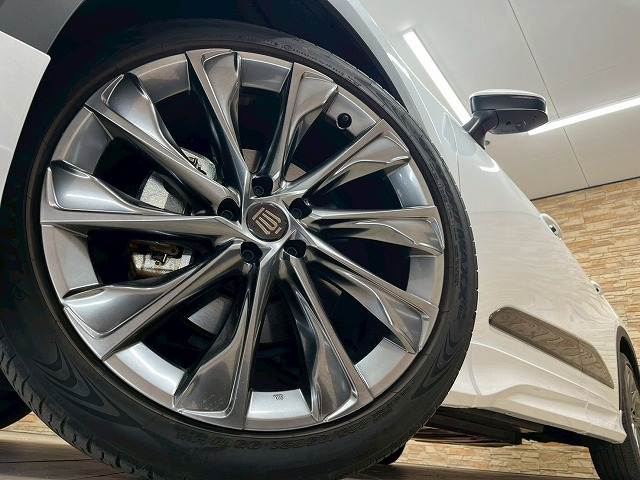 トヨタ クラウンクロスオーバーの画像19