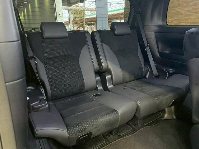 ヴェルファイアハイブリッドGOLDEN EYESIII 内装他