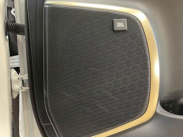 トヨタ ヴェルファイアハイブリッドの画像9