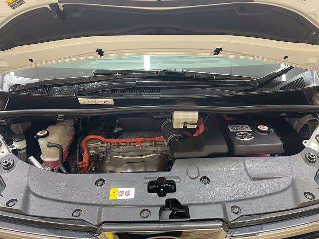 トヨタ ヴェルファイアハイブリッドの画像18