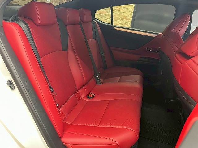 ESES300h “F SPORT” 内装他