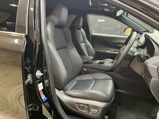ハリアーハイブリッドZ “Leather Package” 内装他