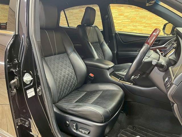 ハリアーPREMIUM 内装他