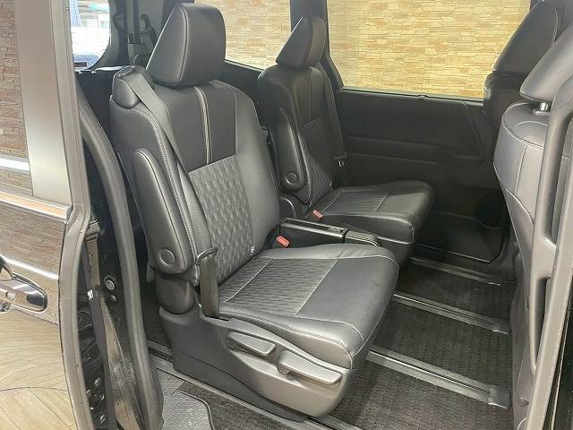 ノアハイブリッドS-Z 内装他