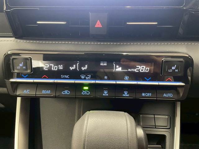 トヨタ ノアハイブリッドの画像11