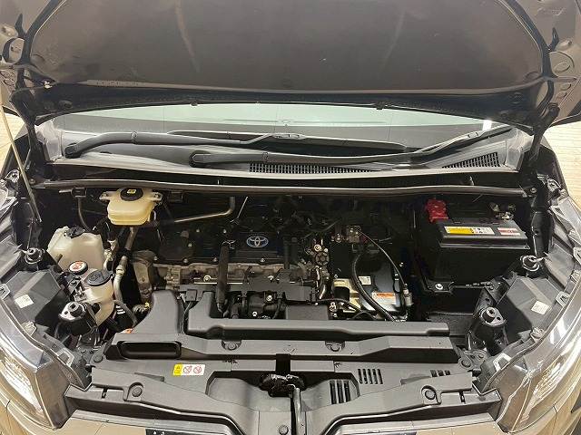 トヨタ ノアハイブリッドの画像18