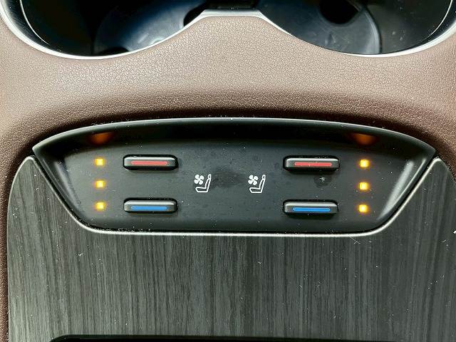 トヨタ ハリアーハイブリッドの画像10