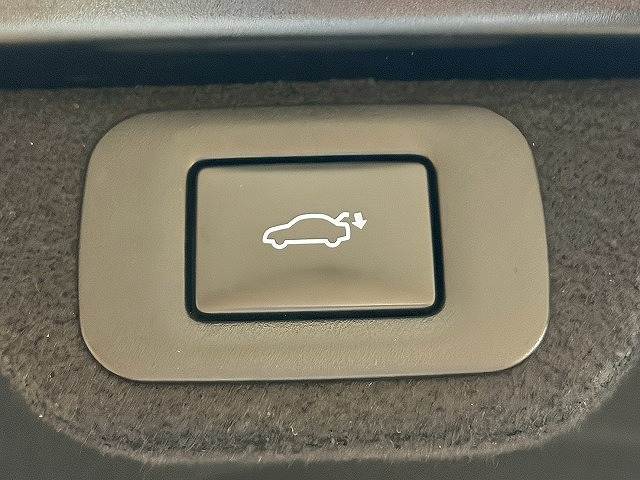 トヨタ クラウンクロスオーバーの画像12