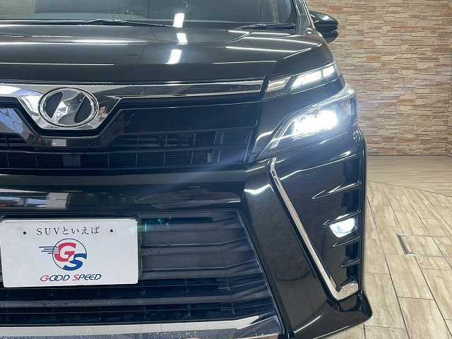 トヨタ ヴォクシーの画像20