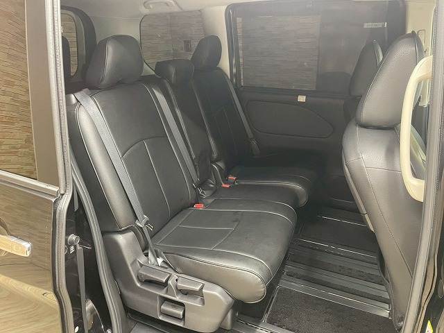 セレナハイブリッド ハイウェイスター 内装他