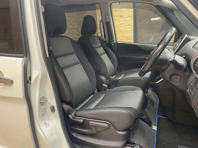 セレナe-POWER ハイウェイスターV 内装他