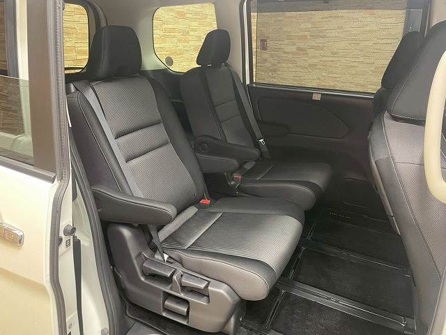 セレナe-POWER ハイウェイスターV 内装他