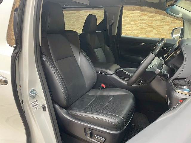 アルファードS“C パッケージ” 内装他