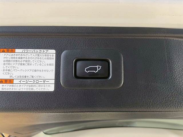 トヨタ アルファードの画像10