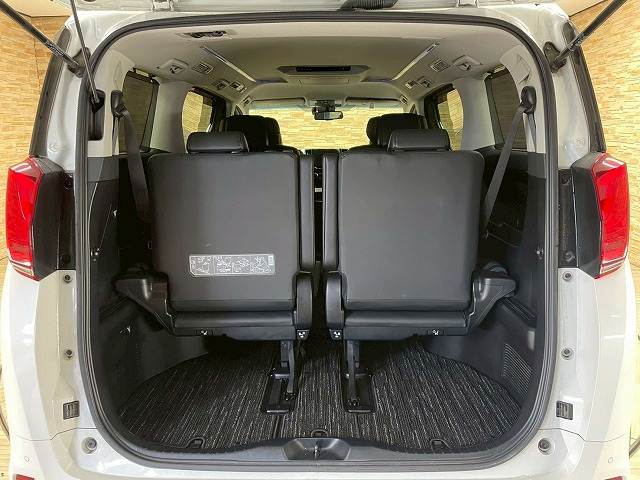 トヨタ アルファードの画像13