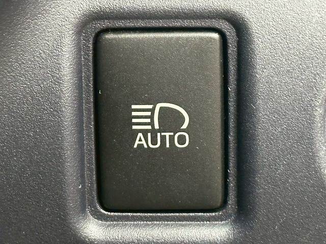 トヨタ ノアの画像12