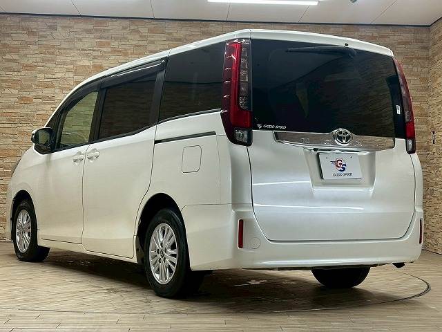 トヨタ ノアの画像16