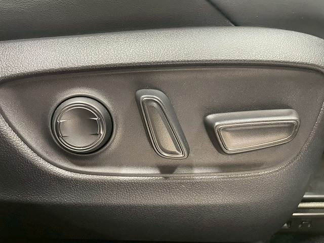 トヨタ ハリアーハイブリッドの画像7