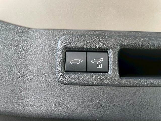 トヨタ ハリアーハイブリッドの画像12