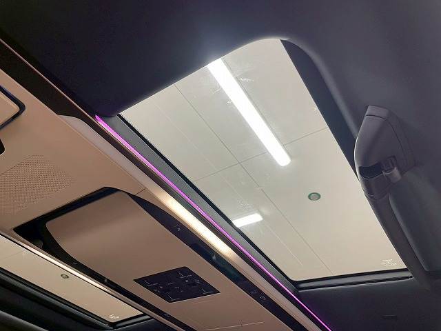 トヨタ アルファードハイブリッドの画像7