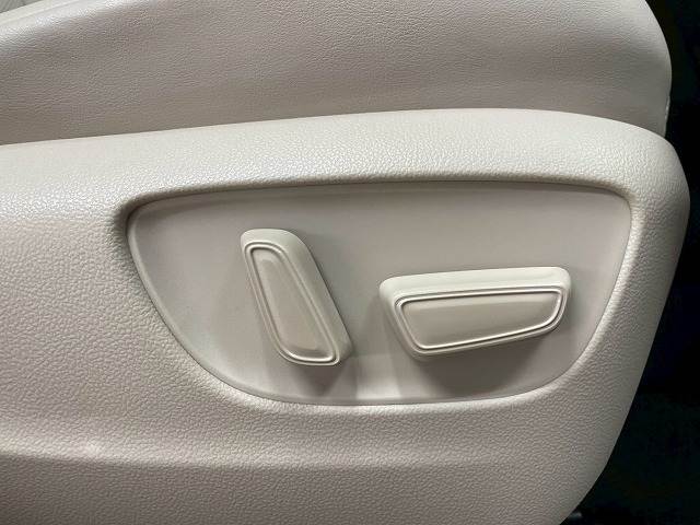 トヨタ アルファードハイブリッドの画像9