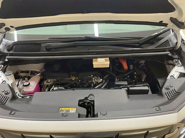 トヨタ アルファードハイブリッドの画像18