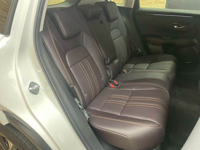 ZR-Ve:HEV Z 内装他