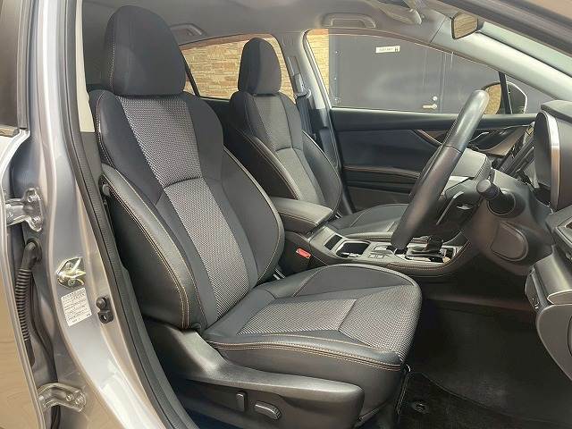 XVハイブリッド Advance 内装他