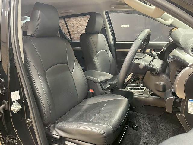 ハイラックスZ 内装他