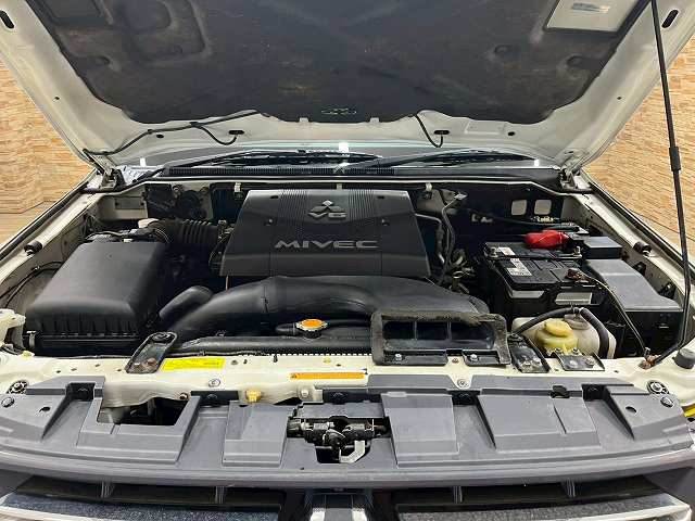 三菱 パジェロの画像18