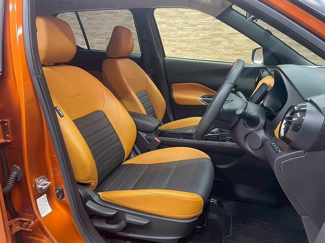 キックスX FOUR ツートーン インテリアエディション 内装他