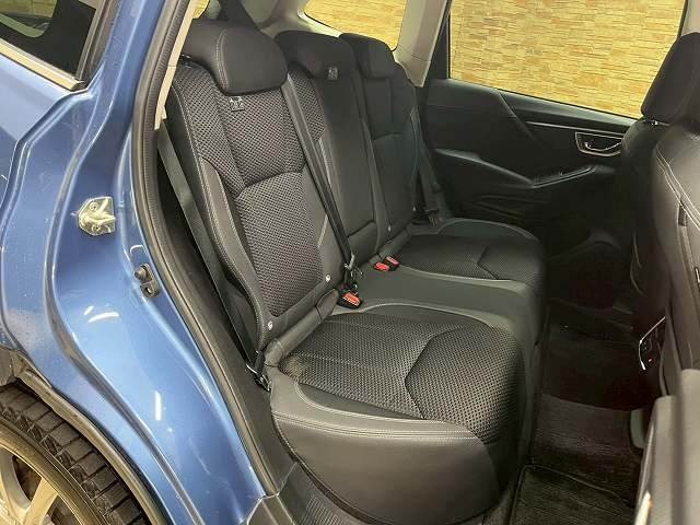 フォレスターハイブリッド Advance 内装他