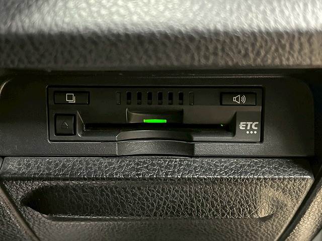 トヨタ ノアハイブリッドの画像12