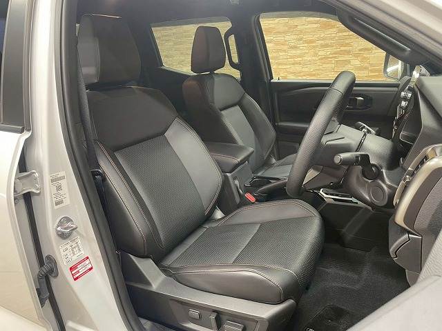 トライトンGSR 内装他