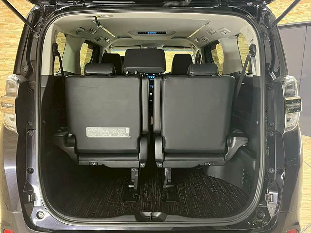 トヨタ ヴェルファイアハイブリッドの画像13