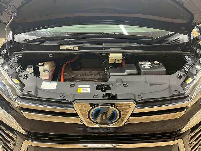 トヨタ ヴェルファイアハイブリッドの画像18