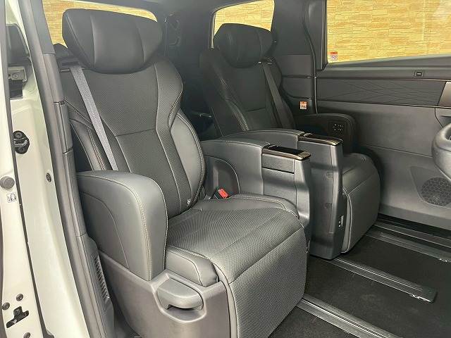 アルファードハイブリッドZ 内装他