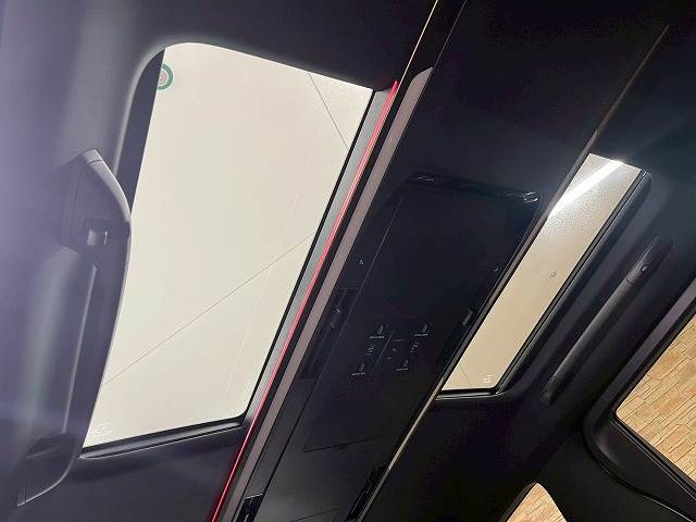 トヨタ アルファードハイブリッドの画像10