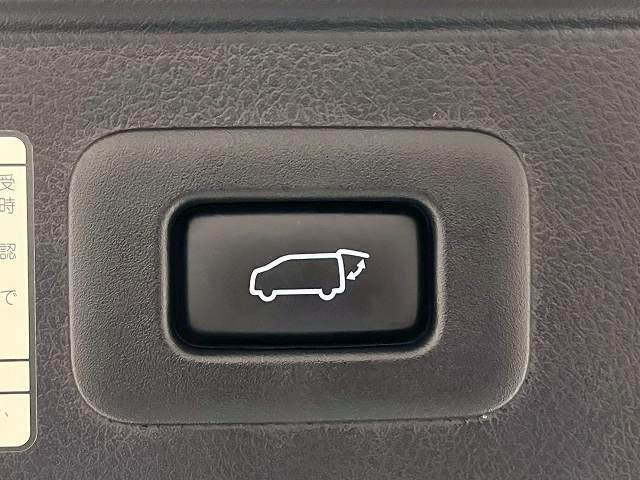 トヨタ アルファードハイブリッドの画像11