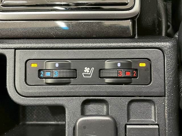 トヨタ ランドクルーザープラドの画像9