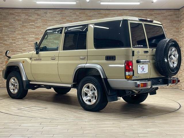 トヨタ ランドクルーザー70系の画像17